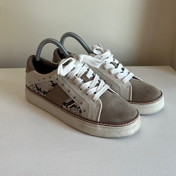 Crown Vintage Kalinda Snakeskin Suede Studded Fashion Sneaker Size 7 - Picture 3 of 12
